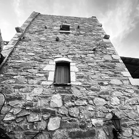 Castle Rizaraki 3*