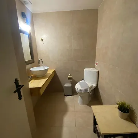 Castle Rizaraki 게스트하우스 3*