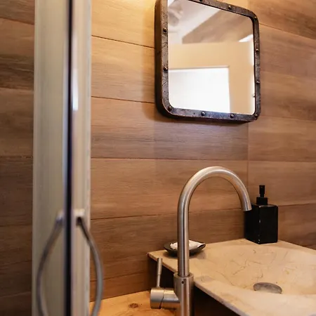 Gæstehus Castle Rizaraki 3*