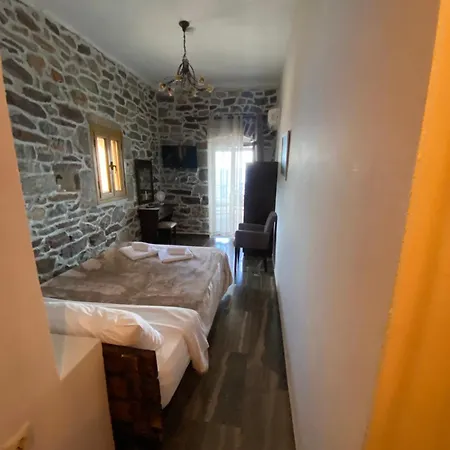 Castle Rizaraki Gæstehus 3*