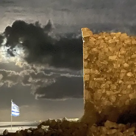 Konukevi Castle Rizaraki