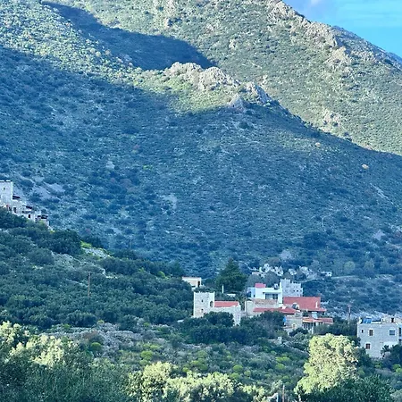 בית הארחה Castle Rizaraki