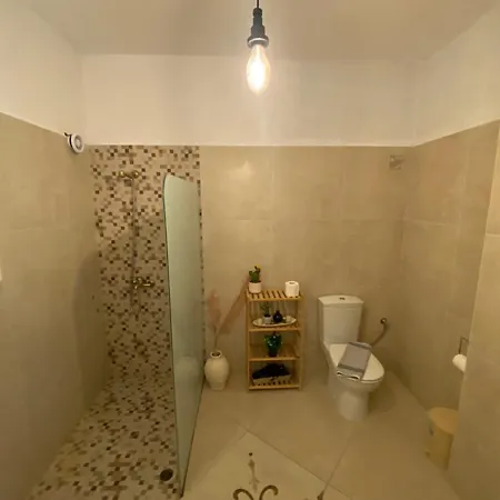 Konukevi Castle Rizaraki 4*