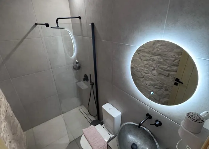 Castle Rizaraki Gasthuis Kokkala