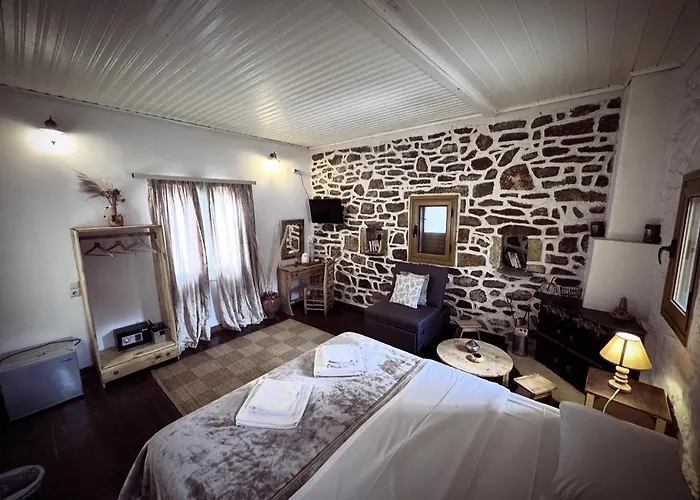 בית הארחה Castle Rizaraki Kokkala